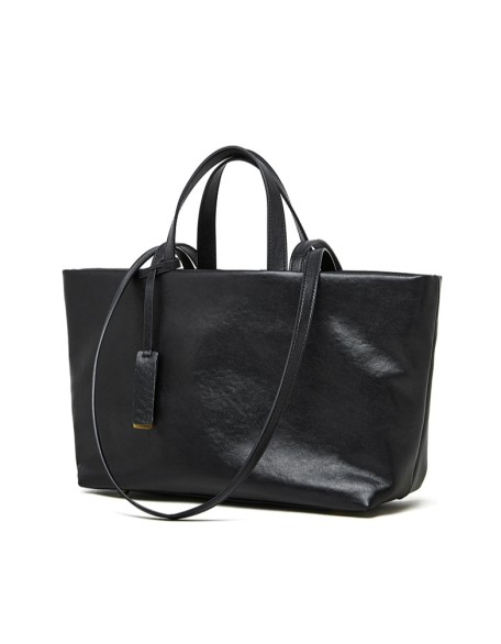 Niche Retro Cowhide Tote Bag as a Handbag