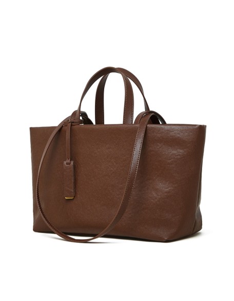 Niche Retro Cowhide Tote Bag as a Handbag