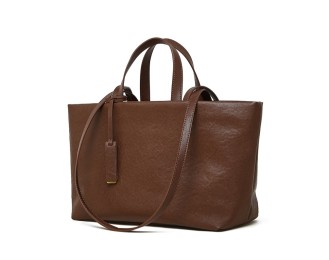 Niche Retro Cowhide Tote Bag as a Handbag